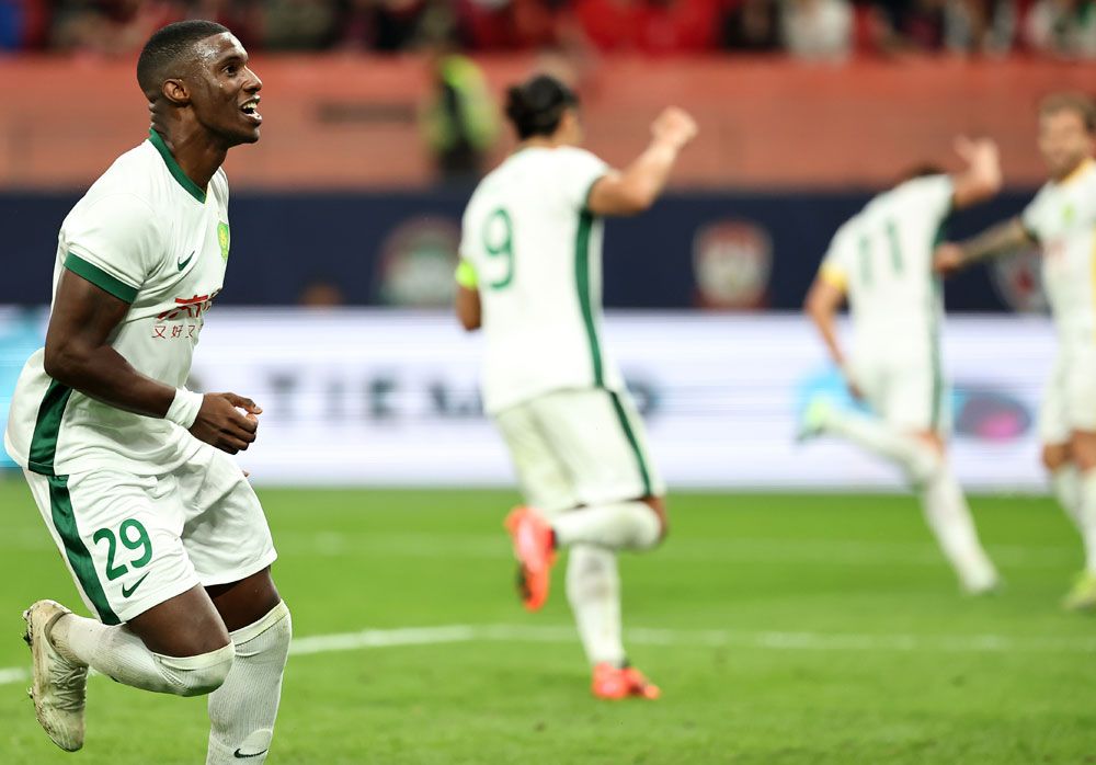 转会期北京国安备战中超，门线救险细节曝光，态度坚定，轮换策略成焦点(中超夏季转会期内援)